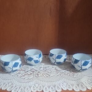 Japanese Blue And White Porcelain Tea Cups Set Of 4